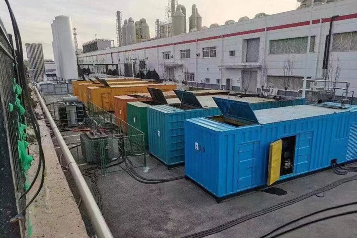 平定发电机租赁施工现场